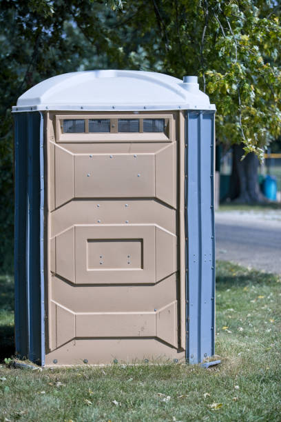 Portable Toilet Options We Offer in Seagraves, TX
